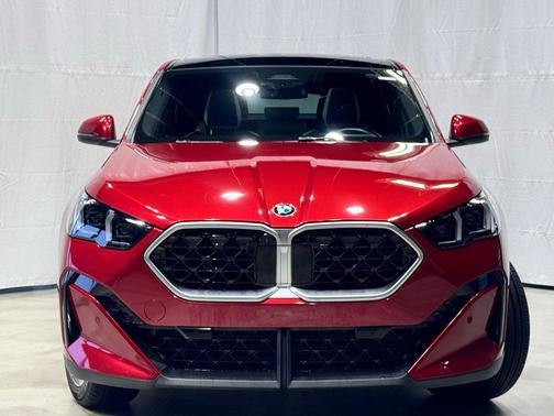 2025 BMW X2 xDrive28i