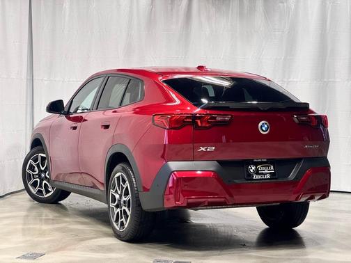2025 BMW X2 xDrive28i