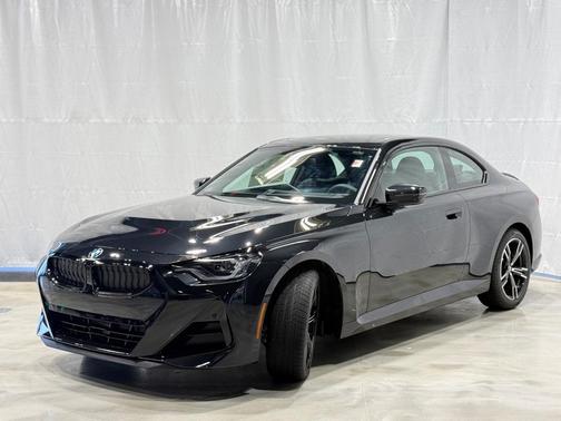 2025 BMW 230 i xDrive