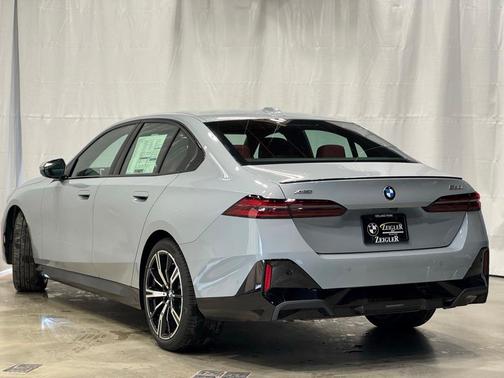 2026 BMW 530 i xDrive