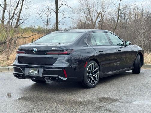 Carbon Black Metallic 2026 BMW 760 760i xDrive