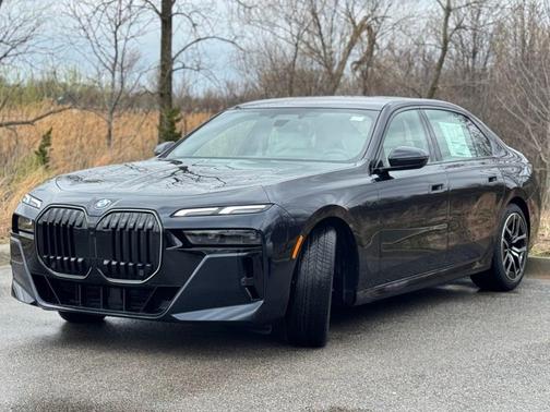 Carbon Black Metallic 2026 BMW 760 760i xDrive