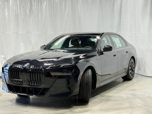 2026 BMW 740 i xDrive