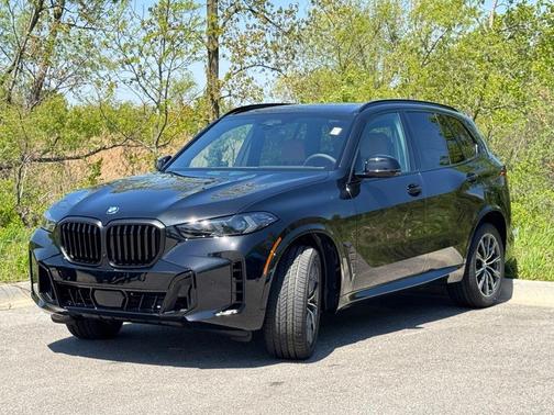 Black Sapphire Metallic 2026 BMW X5 xDrive40i