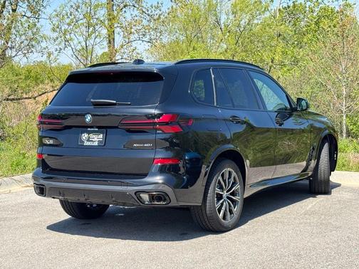 Black Sapphire Metallic 2026 BMW X5 xDrive40i