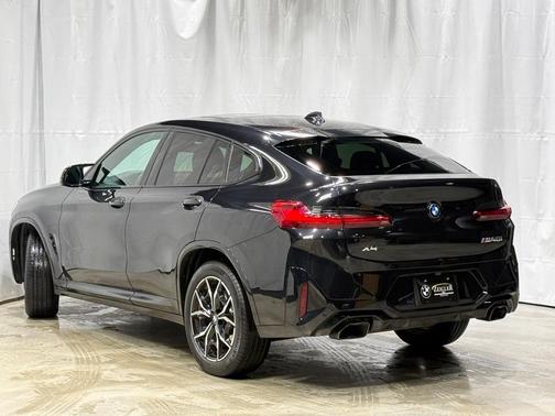 2023 BMW X4 M40i