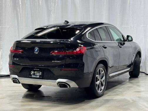 Black Sapphire Metallic 2023 BMW X4 xDrive30i