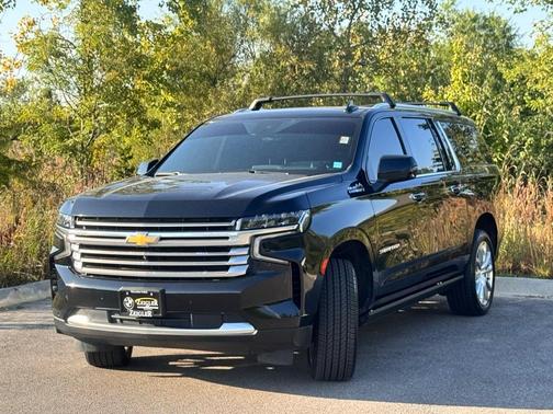 2023 Chevrolet Suburban High Country
