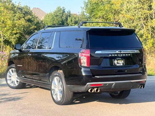 2023 Chevrolet Suburban High Country