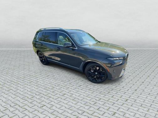 Dravit Gray Metallic 2024 BMW X7 xDrive40i