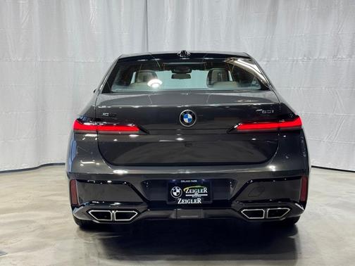 2023 BMW 760 760i xDrive