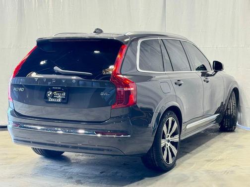 2025 Volvo XC90 B6 Ultra