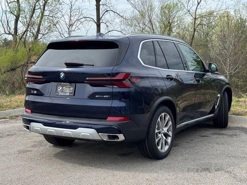 Tanzanite Blue II Metallic 2026 BMW X5 xDrive40i