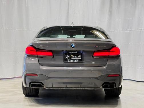 2022 BMW M550 i xDrive