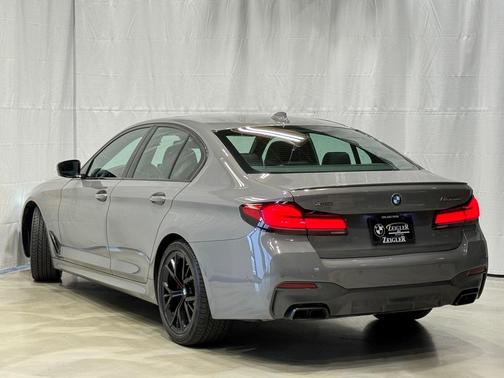 2022 BMW M550 i xDrive