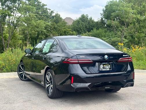 2026 BMW 530 i xDrive
