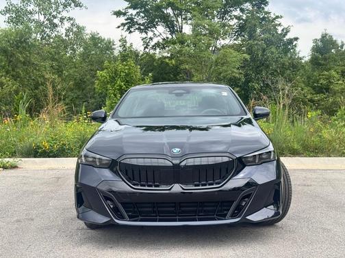 2026 BMW 530 i xDrive