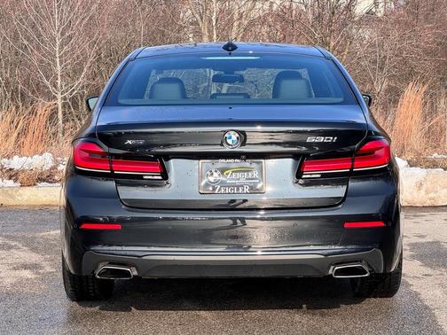 2022 BMW 530 i xDrive