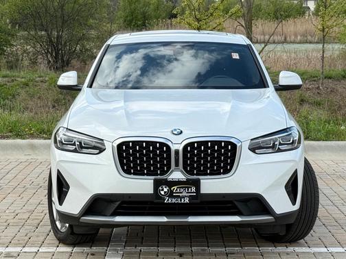 2024 BMW X4 xDrive30i