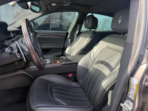 2023 Maserati Quattroporte Modena Q4