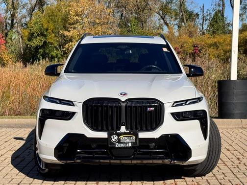 2023 BMW X7 M60i