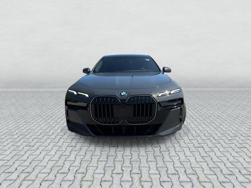 Gray Metallic 2026 BMW 740 i xDrive