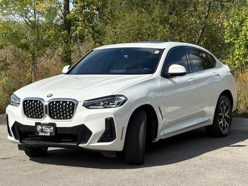 2023 BMW X4 xDrive30i