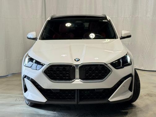 2025 BMW X2 xDrive28i