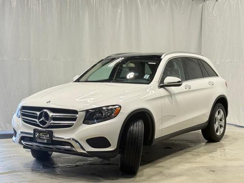 2018 Mercedes-Benz GLC 300 Base 4MATIC