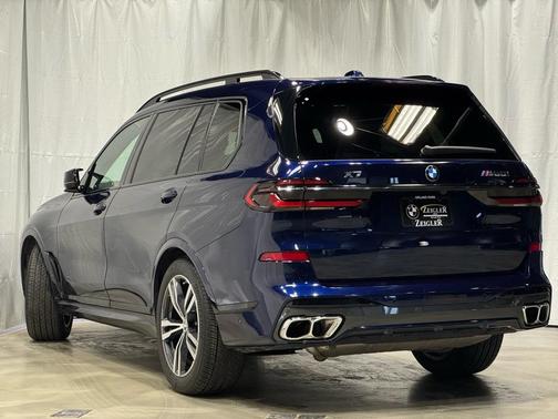 2024 BMW X7 M60i