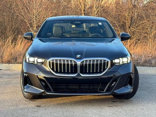 2026 BMW 530 i xDrive