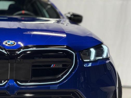 2025 BMW M5 Base