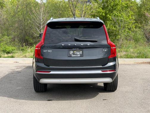 Savile Gray Metallic 2022 Volvo XC90 T6 Inscription 7 Passenger