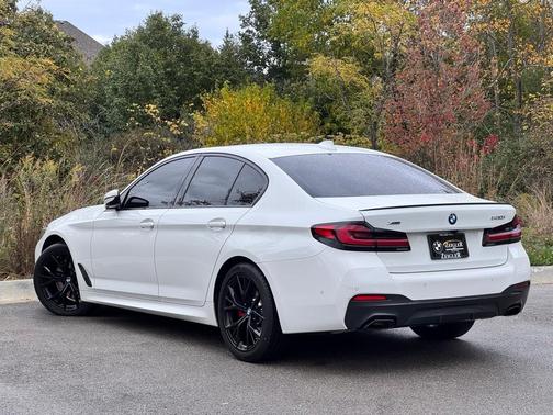 2023 BMW 530 i xDrive
