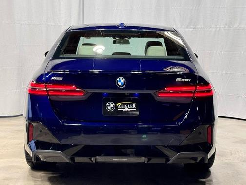 2026 BMW 530 i xDrive