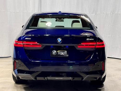 2026 BMW 530 i xDrive