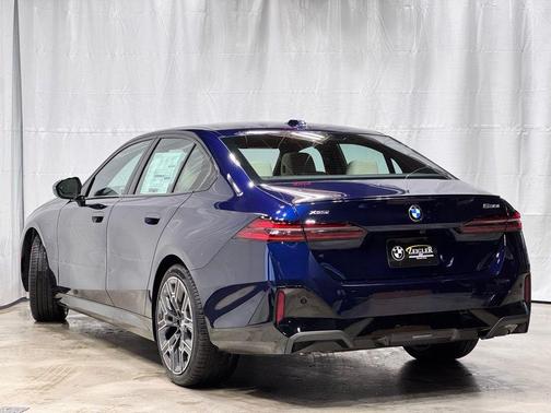 2026 BMW 530 i xDrive