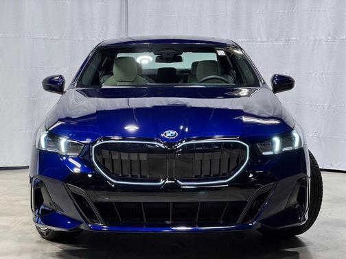 2026 BMW 530 i xDrive