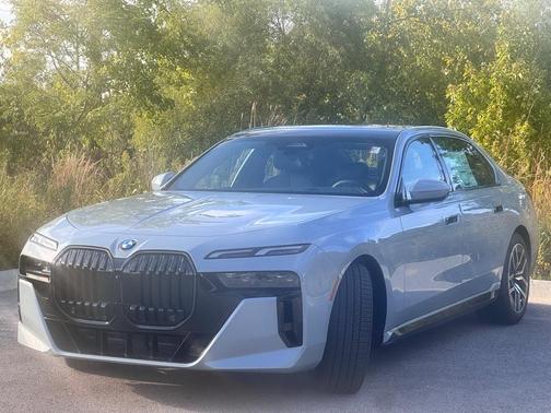 2026 BMW 740 i xDrive