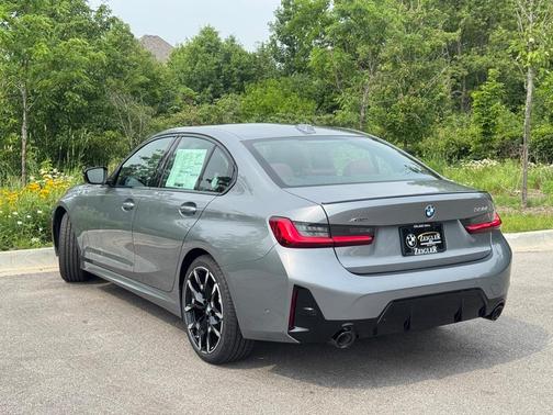 2025 BMW 330 i xDrive