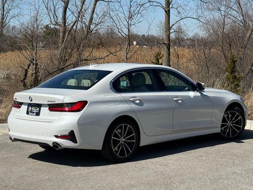 2021 BMW 330 i xDrive