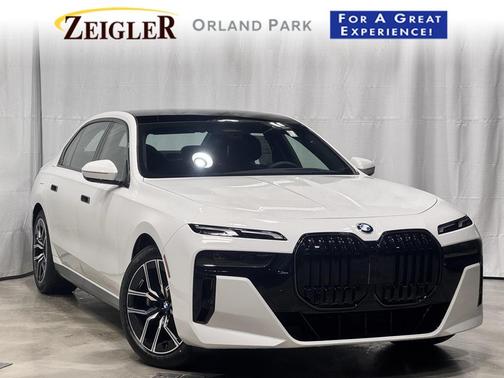 2026 BMW 740 i xDrive