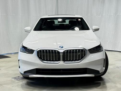 2026 BMW i5 xDrive40