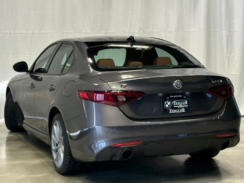 2022 Alfa Romeo Giulia Ti