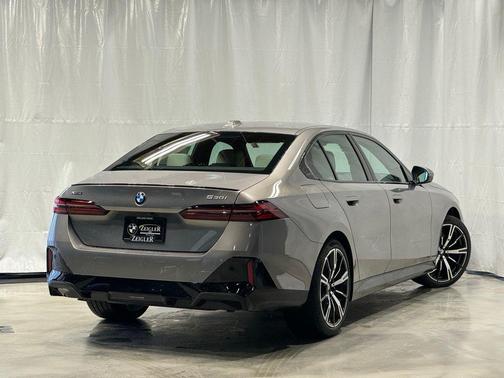 2026 BMW 530 i xDrive