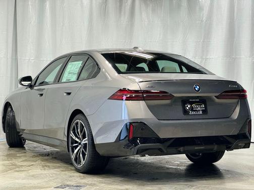 2026 BMW 530 i xDrive