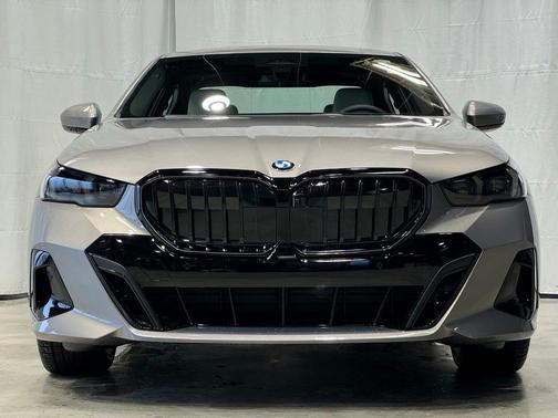 2026 BMW 530 i xDrive