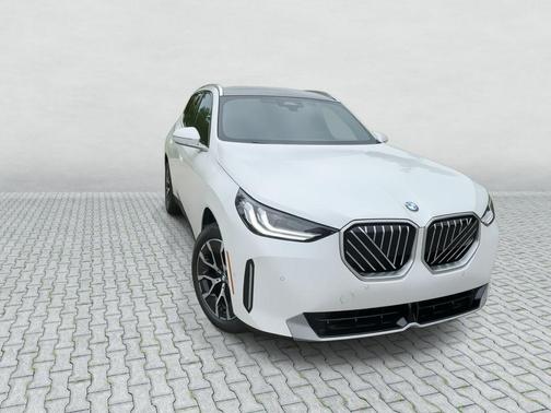 Mineral White Metallic 2026 BMW X3 30 xDrive