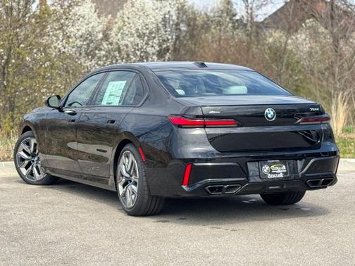 Black Sapphire Metallic 2026 BMW 760 760i xDrive