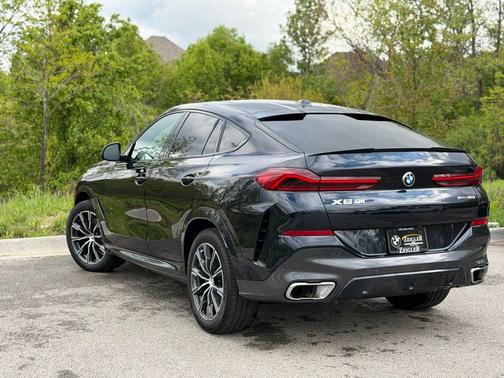 Carbon Black Metallic 2024 BMW X6 xDrive40i